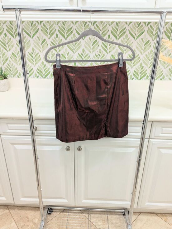 Younique Shimmery Iridescent Wine Burgundy Y2K 90s Mini Skirt Size 9/10 Vintage